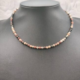 "Red Earth" - Χειροποίητο Κολιέ με Red Terra Howlite & 14Κ Επιχρυσωμένα Στοιχεία