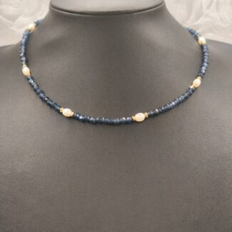 "Deep Ocean Harmony" - Χειροποίητο Κολιέ με Σοδαλίτη, Φυσικά Μαργαριτάρια & Αιματίτη