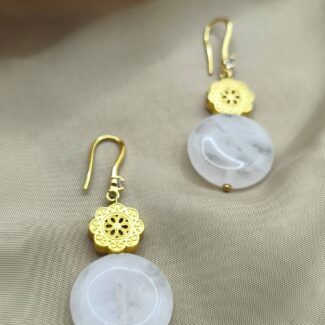 Floral Blush – Rose Quartz & Embossed Daisy Drop Earrings